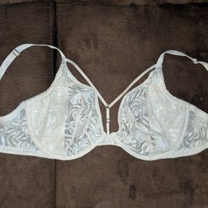 Very sexy Victoria's secret unlined bra 36DDD